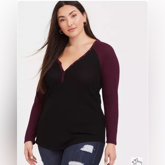 Torrid Size 1 Waffle V-Neck Henley Raglan Long Sleeve
Tee - Picture 1 of 8